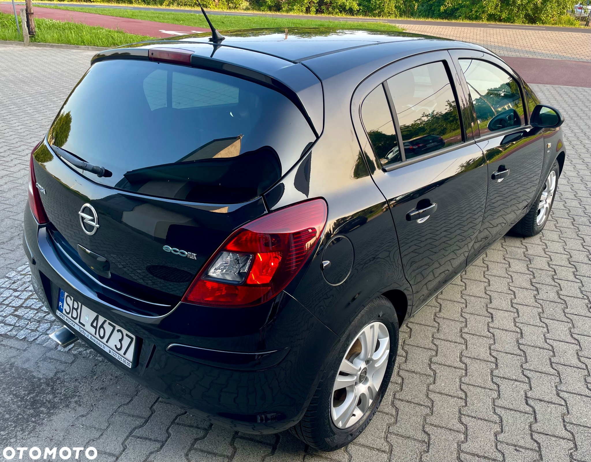 Opel Corsa 1.2 16V Cosmo - 5