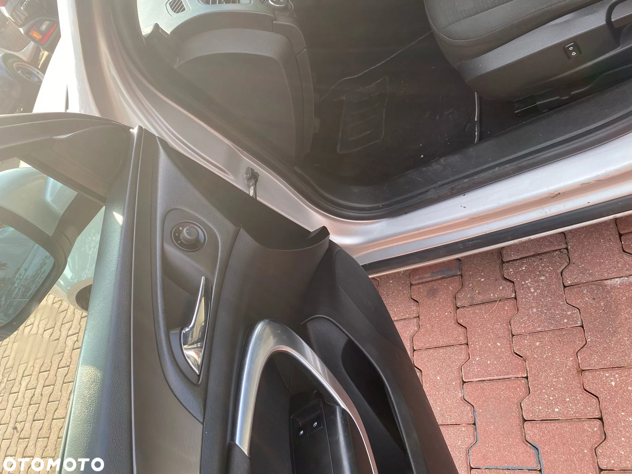 Opel Insignia 2.0 CDTI - 12