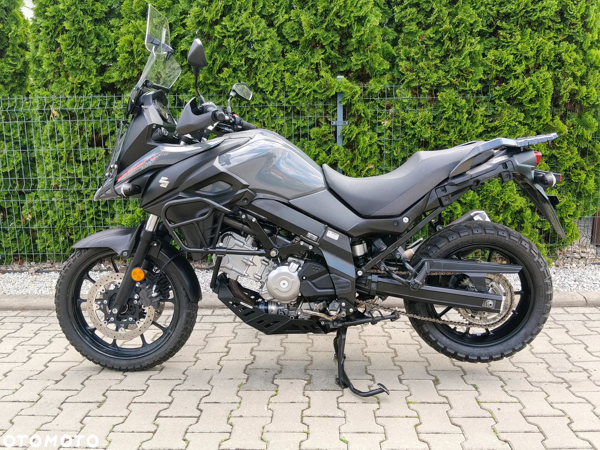 Suzuki V-STROM - 1