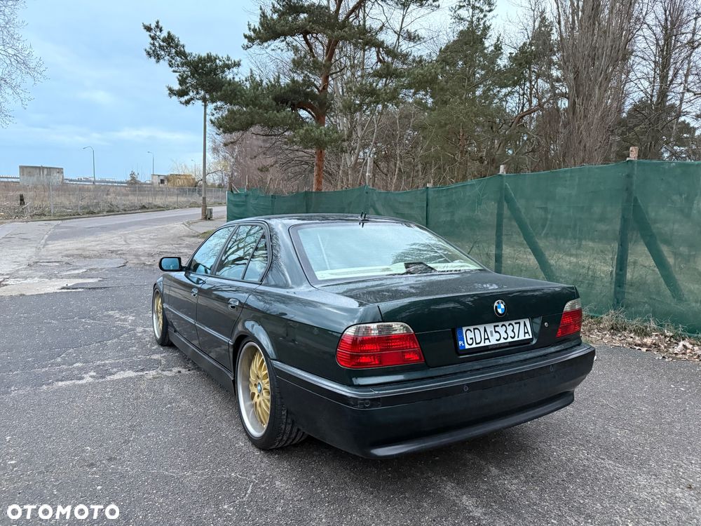 BMW Seria 7 - 5