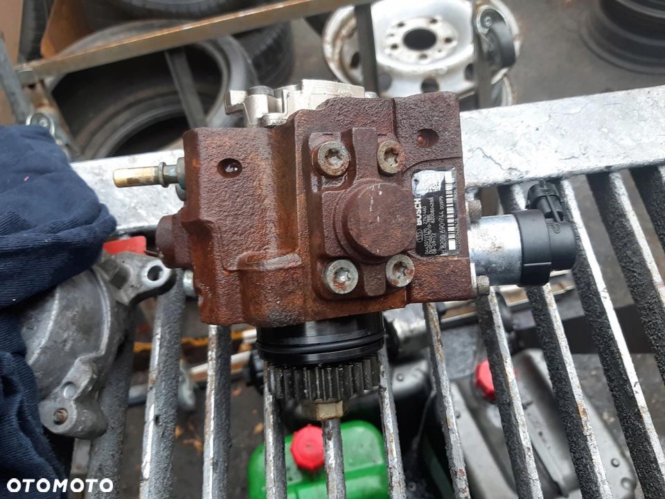 Pompa paliwa Nissan 2.0 dci