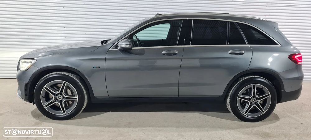 Mercedes-Benz GLC 300 e 4Matic 9G-TRONIC AMG Line - 8