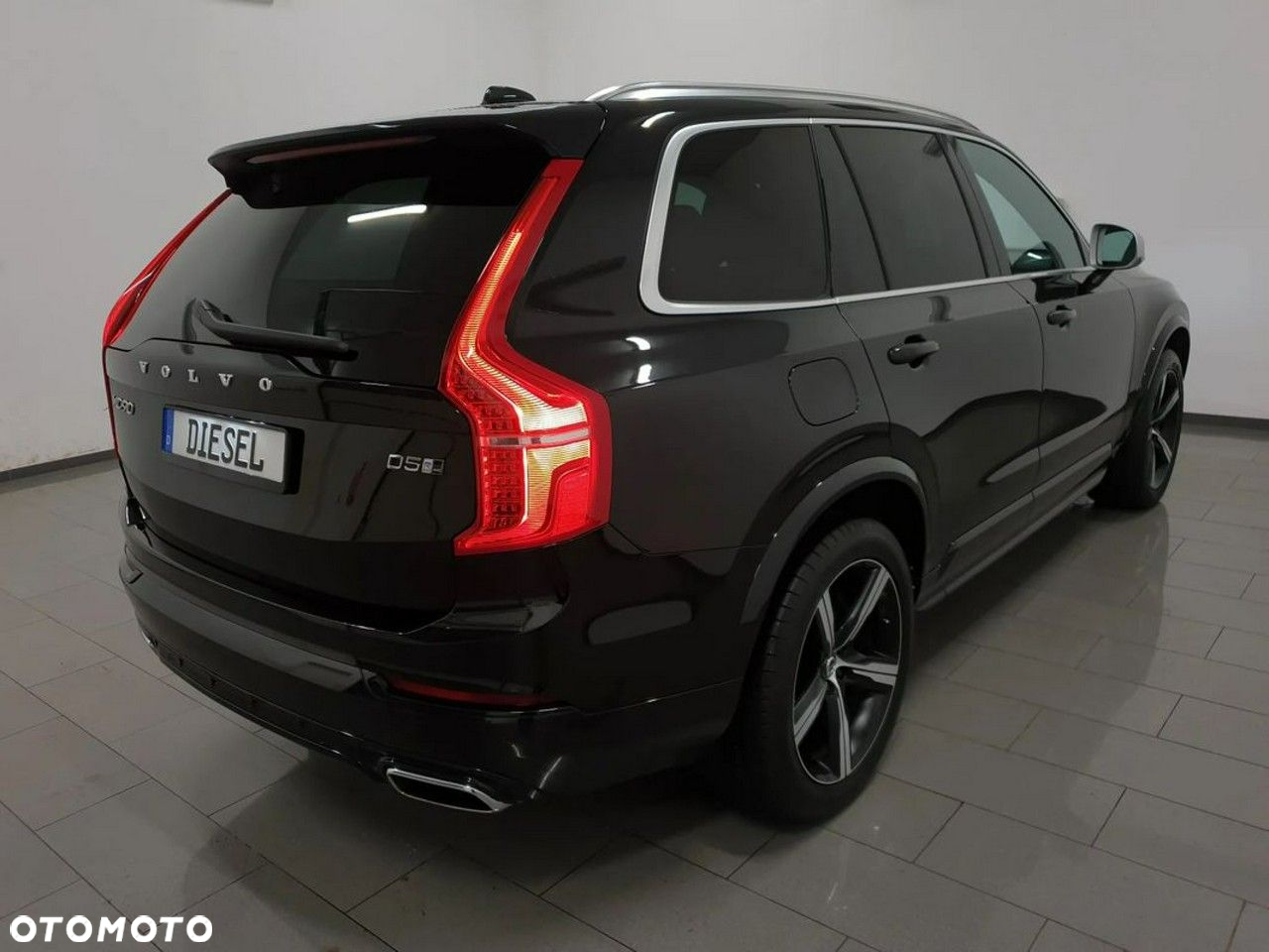 Volvo XC 90 D5 AWD R-Design - 6