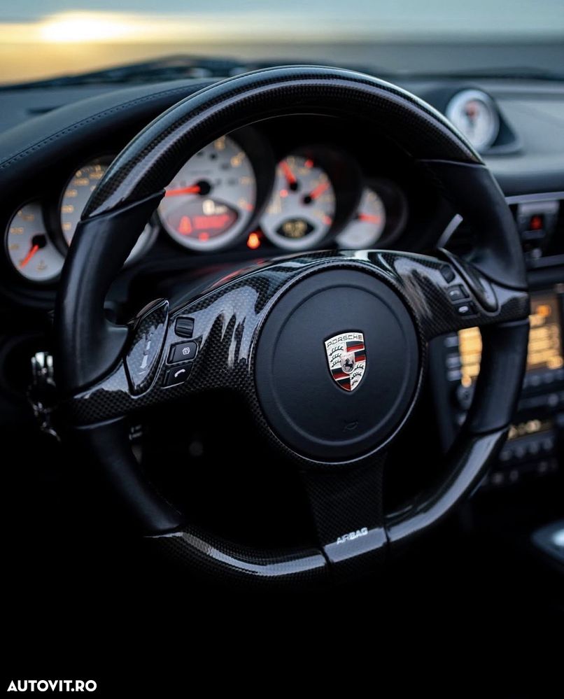 Porsche 911 Carrera 4S PDK - 10