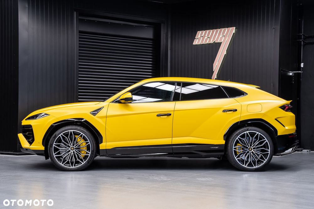 Lamborghini Urus - 4