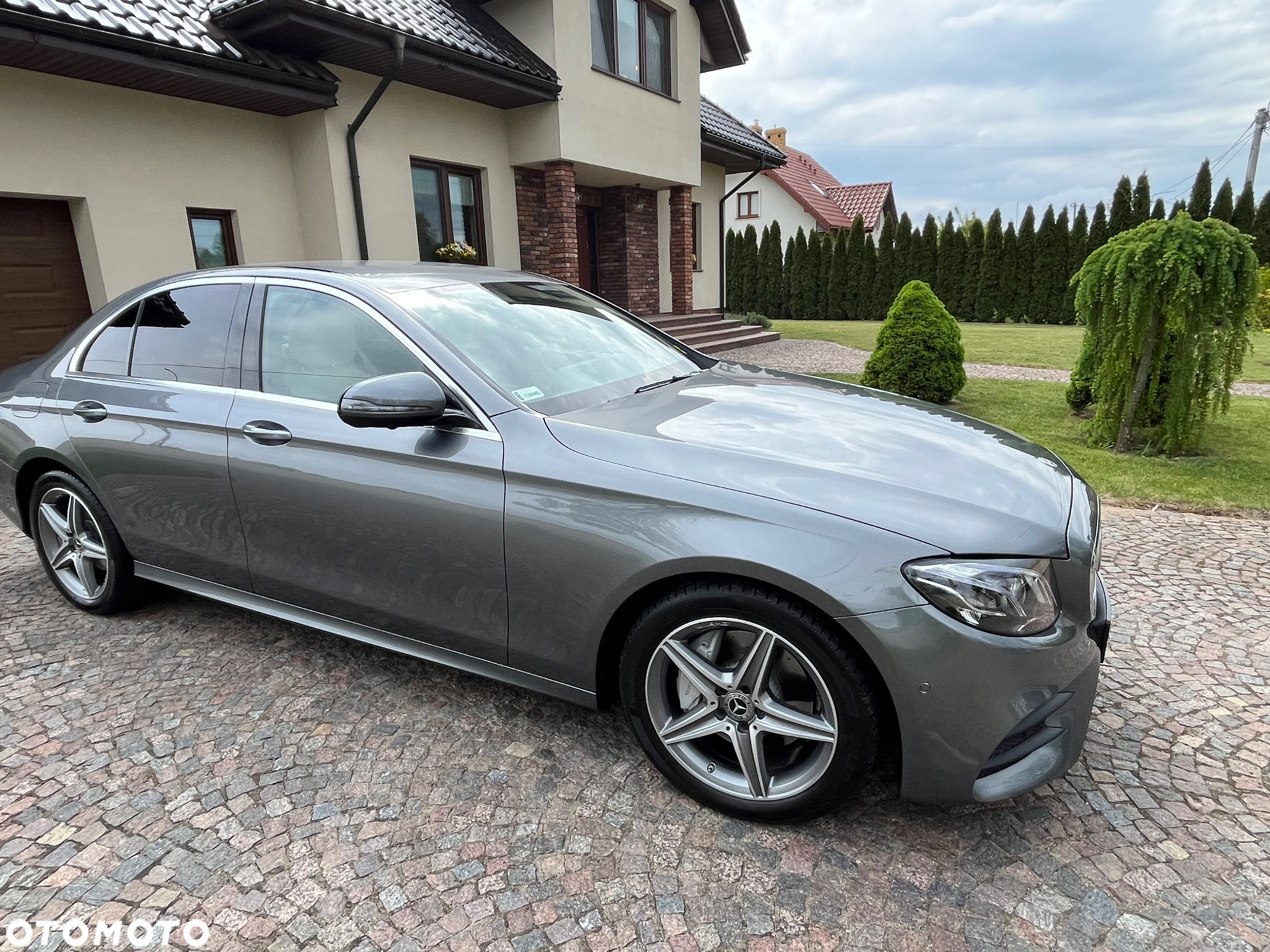 Mercedes-Benz Klasa E - 9