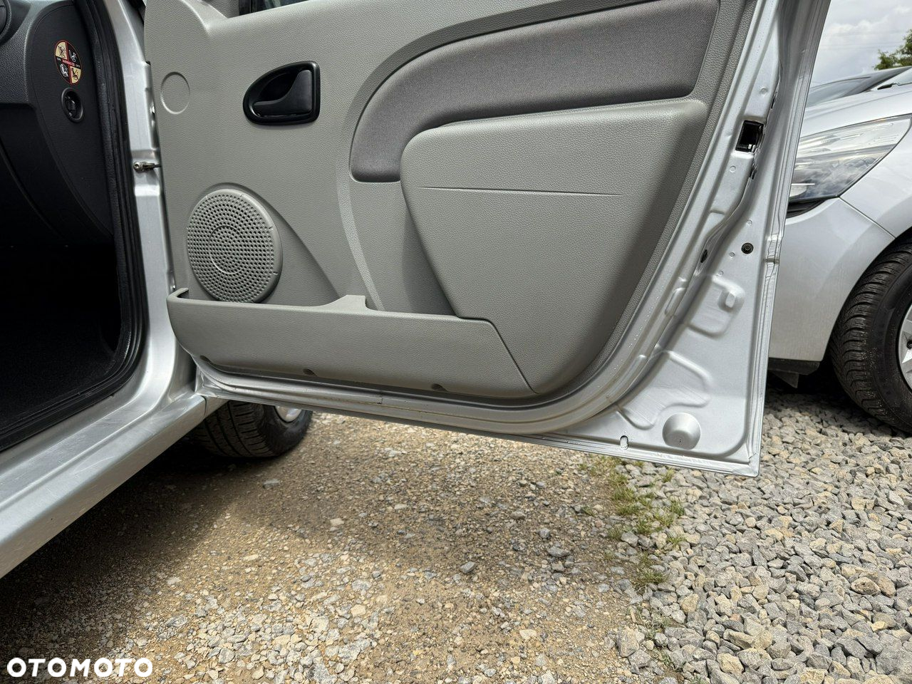 Dacia Logan - 25