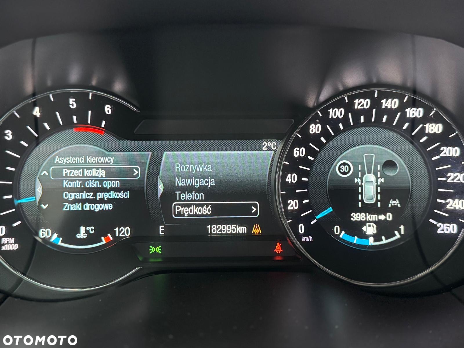 Ford S-Max - 11