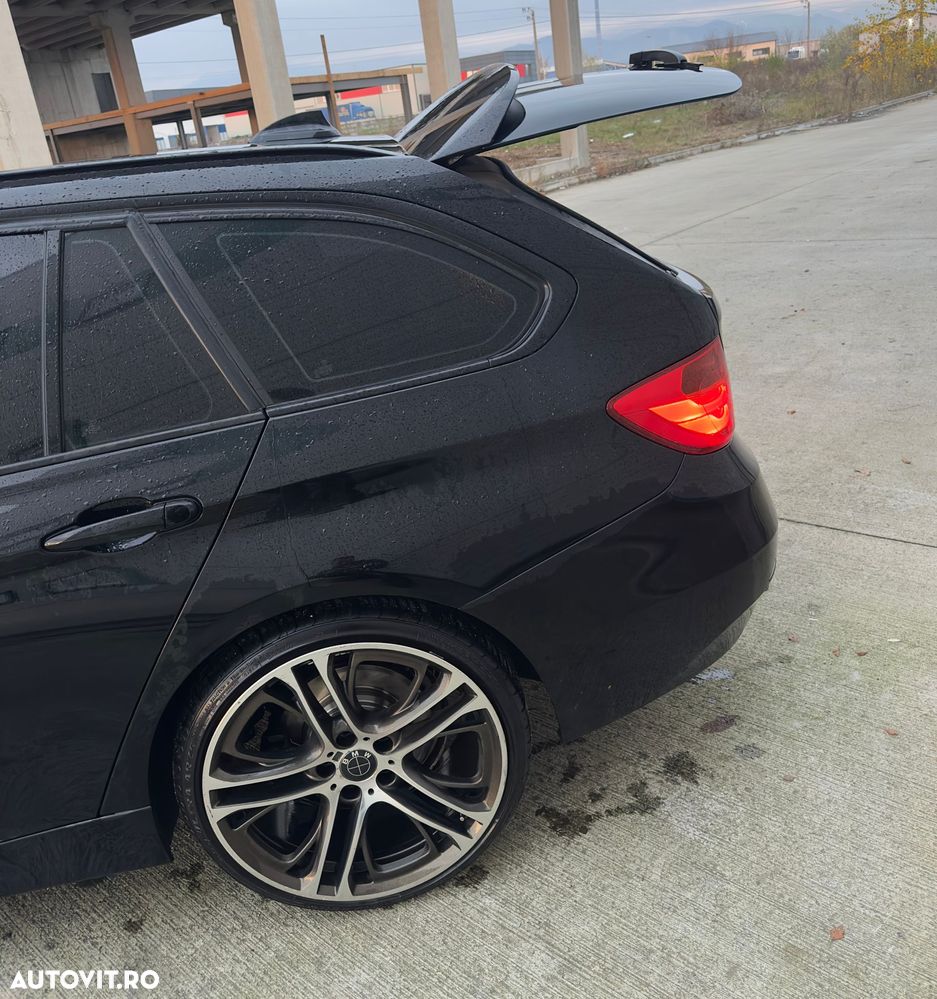 BMW Seria 3 320d xDrive DPF Touring Edition Sport - 5