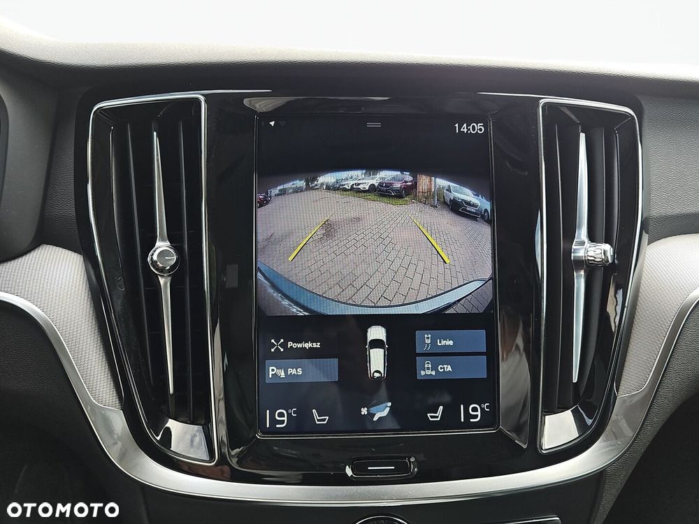 Volvo V60 Cross Country Pro D4 AWD - 26