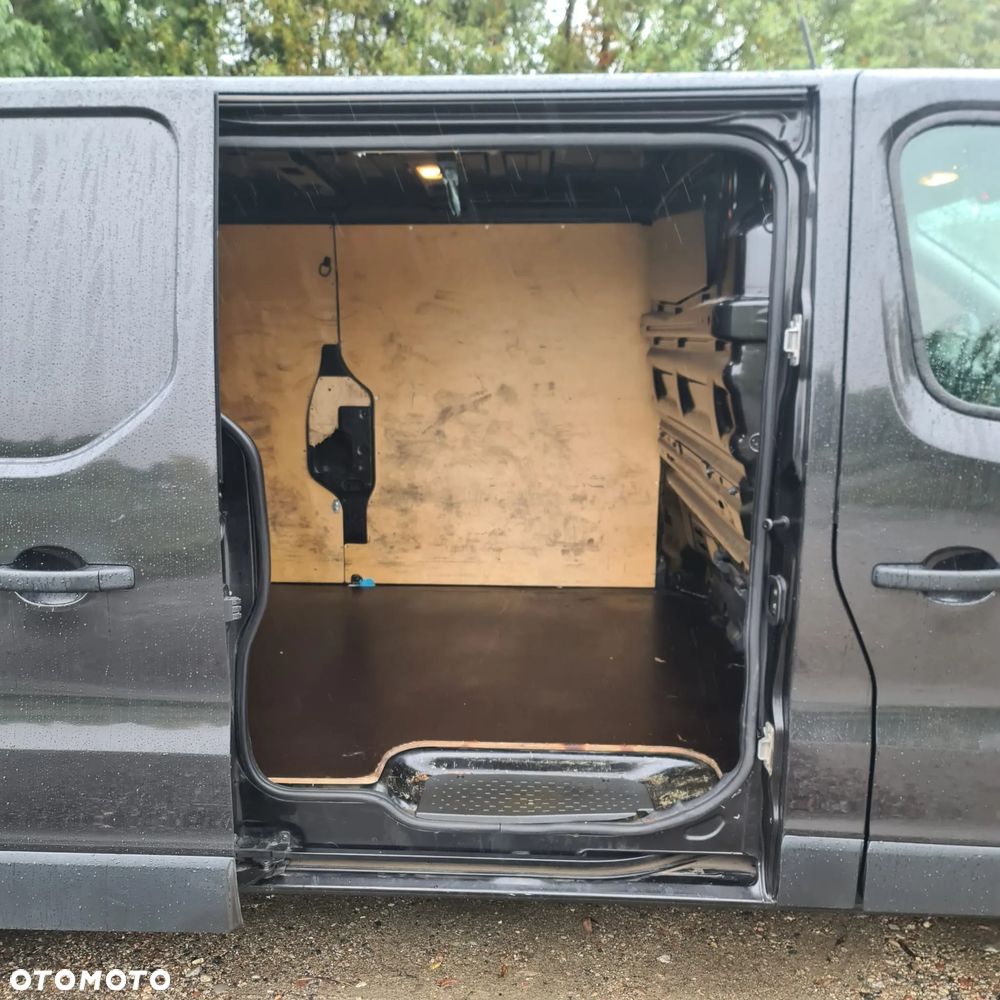 Renault TRAFIC NISSAN NV300 - 10