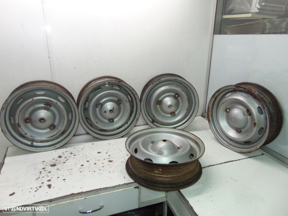 Peugeot 404 jantes ferro - 1