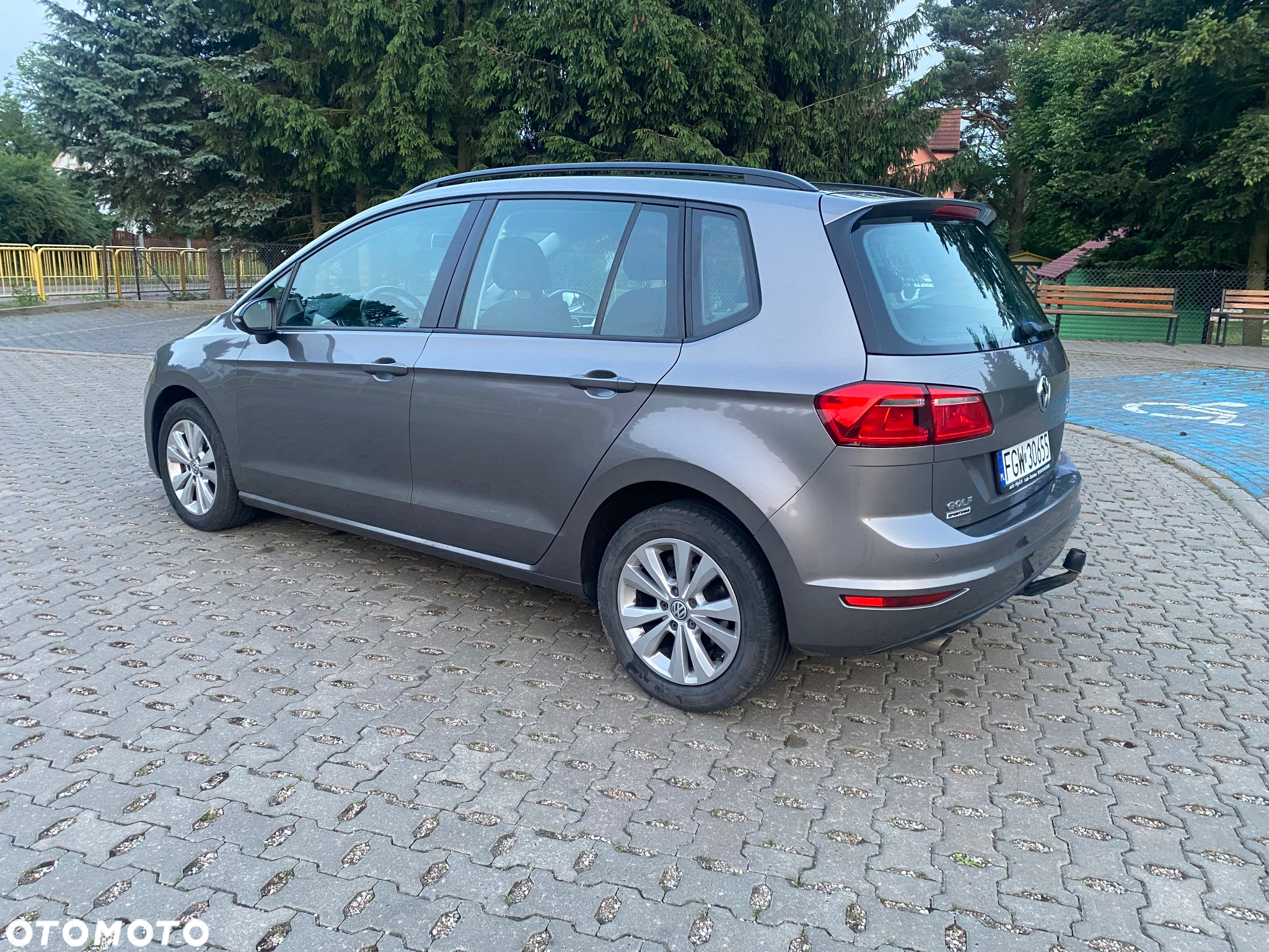 Volkswagen Golf Sportsvan VII SV 1.6 TDI BMT Highline - 13