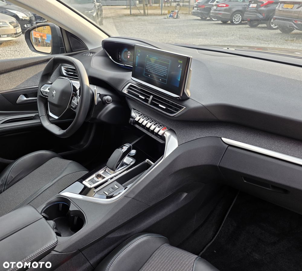 Peugeot 3008 1.6 PureTech Hybrid PHEV Allure Pack S&S EAT8 - 17