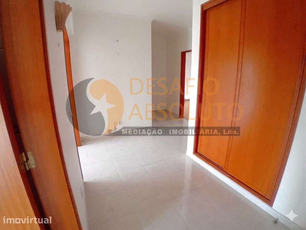 Apartamento T2 com Garagem - Quintinha - Santana - Sesimbra - Grande imagem: 4/23