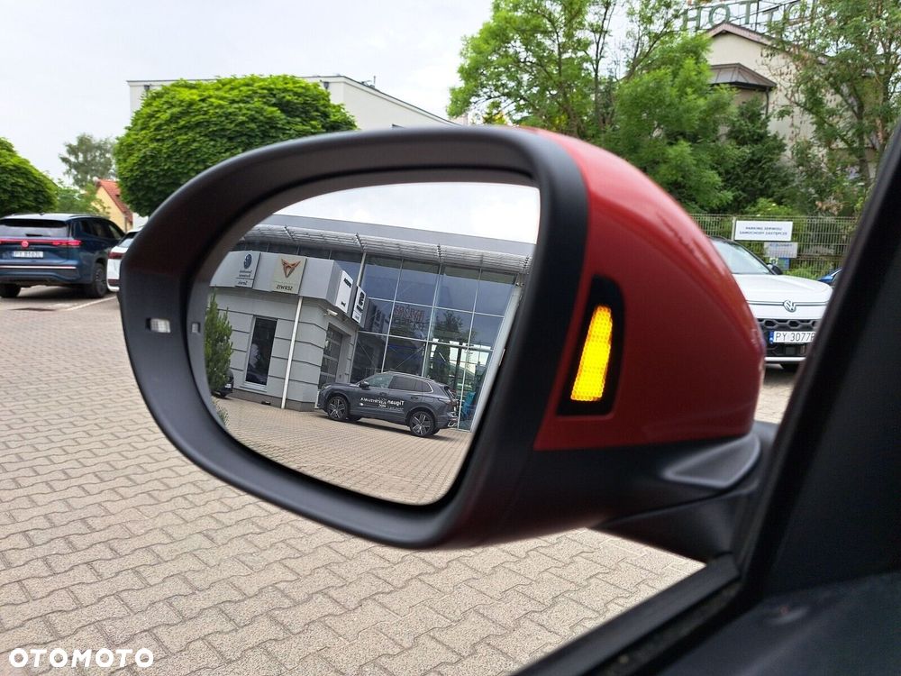 Volkswagen T-Cross - 36