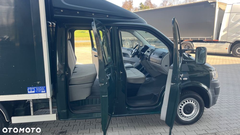 Volkswagen Caravelle - 30