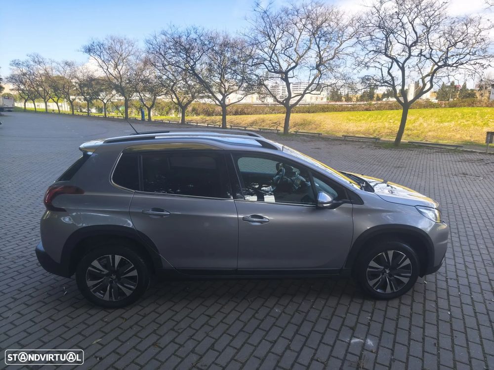 Peugeot 2008 1.6 BlueHDi Allure - 4