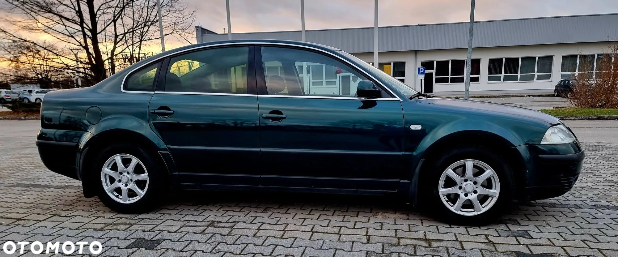 Volkswagen Passat 1.8T Comfortline - 5