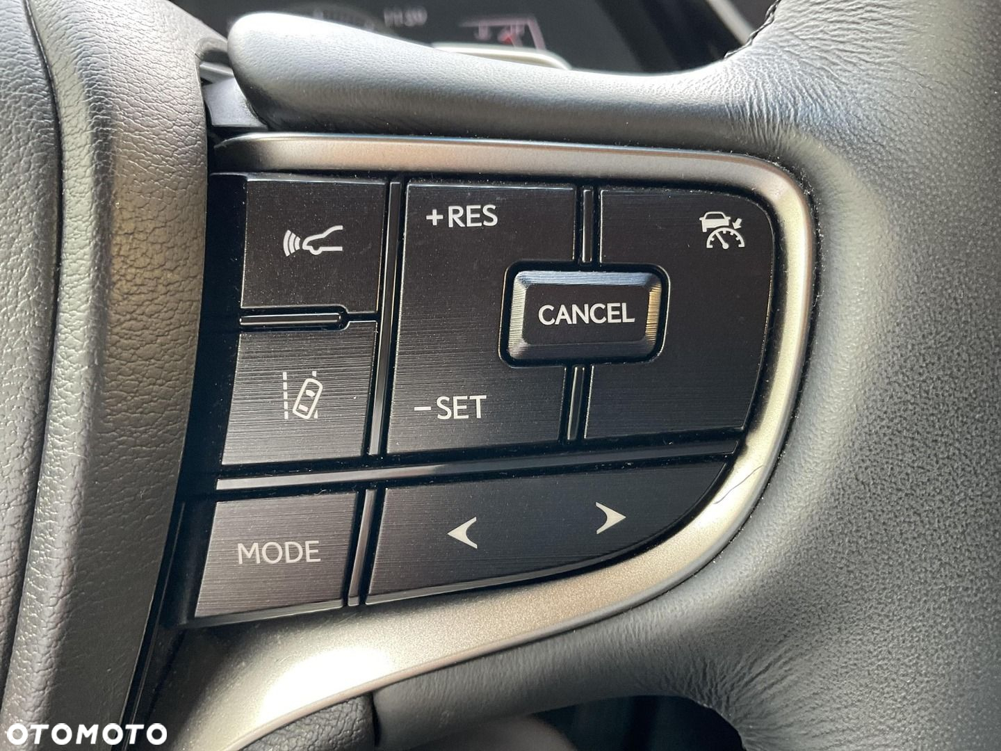 Lexus ES 300h Business Edition - 33