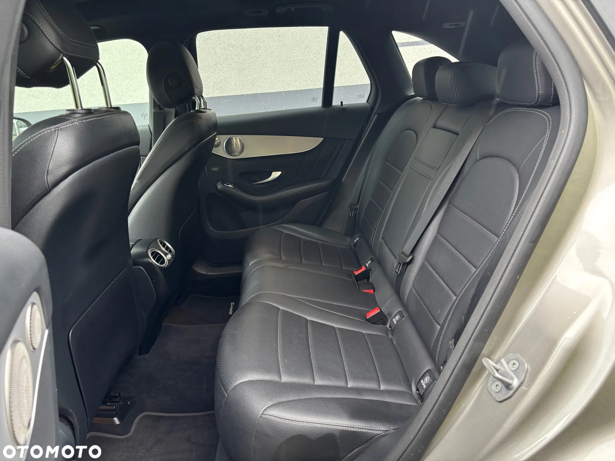 Mercedes-Benz GLC 300 4Matic 9G-TRONIC AMG Line - 15