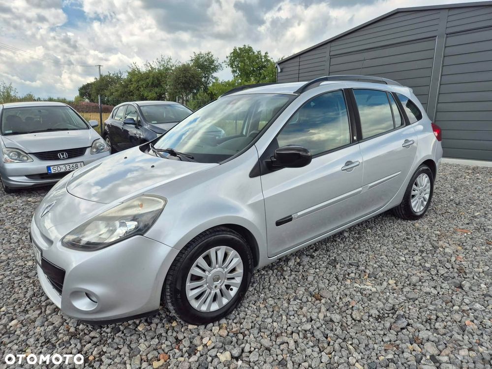 Renault Clio - 10