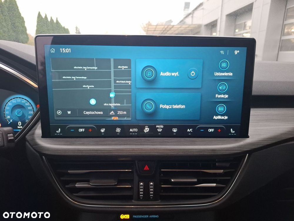 Ford Kuga - 21