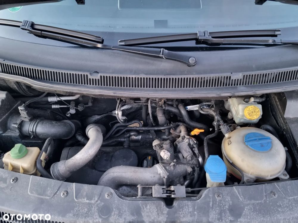 Volkswagen Multivan - 39