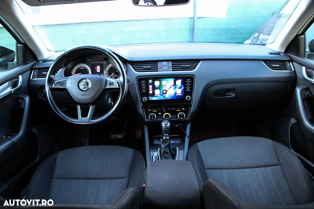 Skoda Octavia 2.0 TDI ELEGANCE DSG - 5