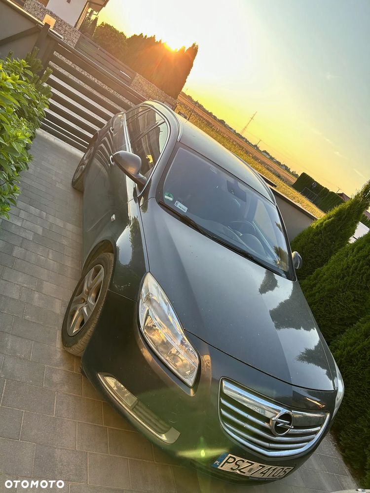 Opel Insignia 2.0 CDTI Sports Tourer - 1