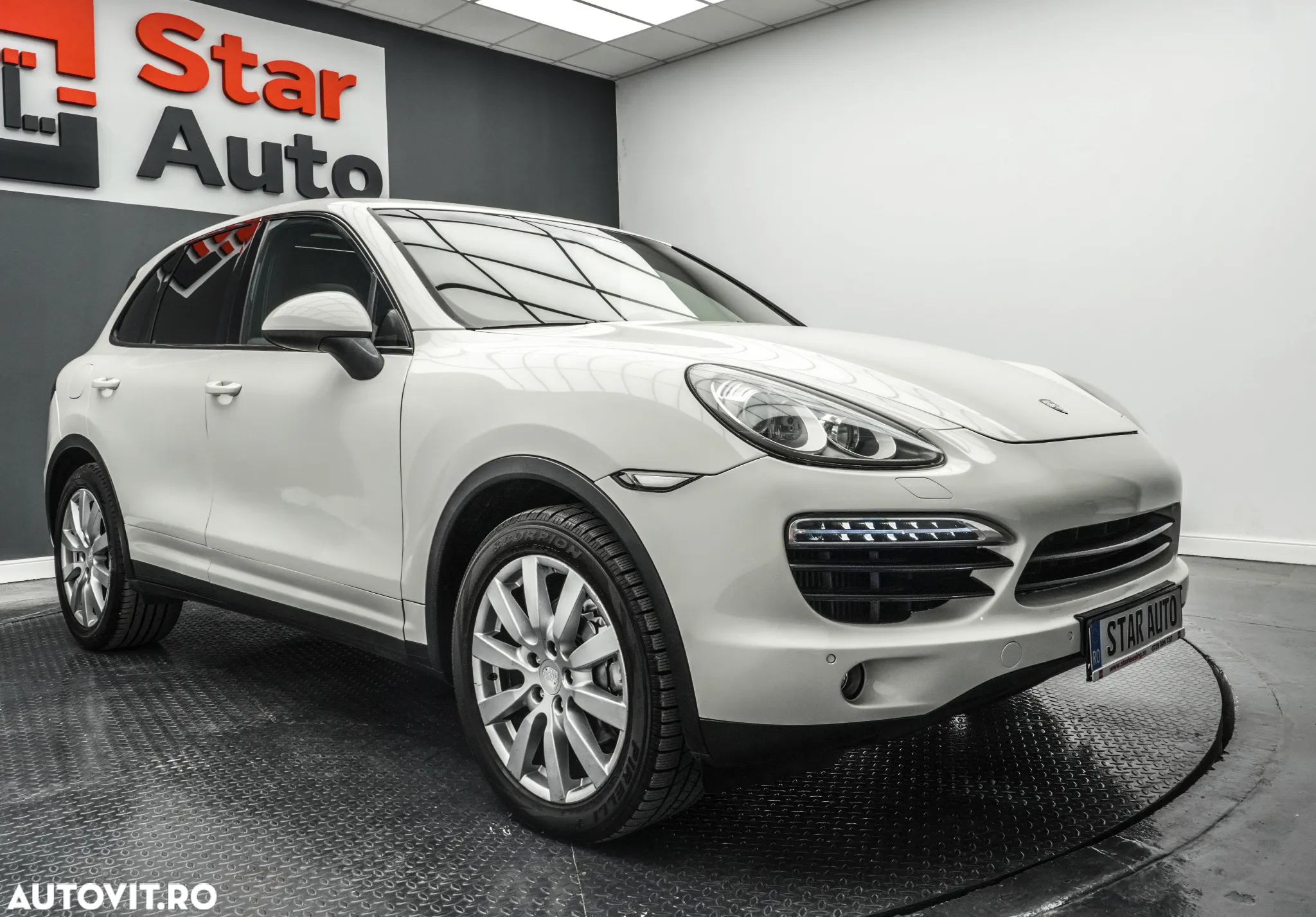 Porsche Cayenne 3.0 L V6 - 3