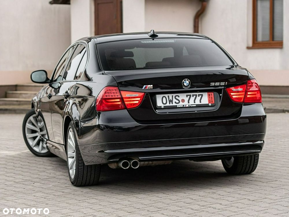 BMW Seria 3 325i Edition Sport - 2