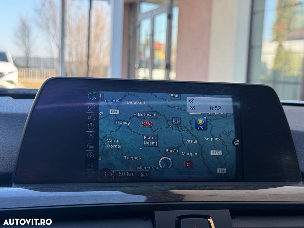BMW Seria 3 318d Aut. Luxury Line - 17