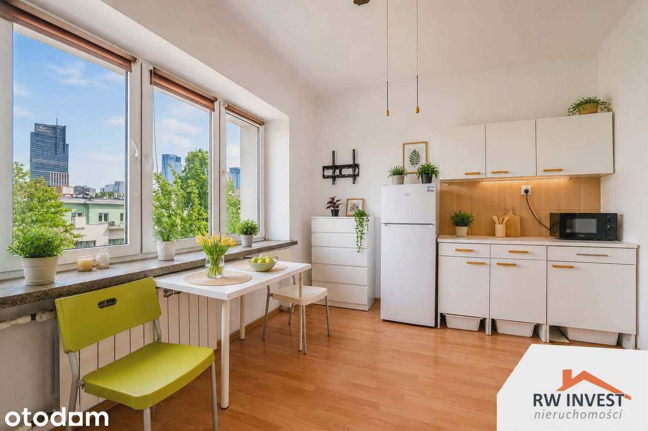 Klimatyczna kawalerka 19 m² w kamienicy | Wola Młynów | Metro | Winda