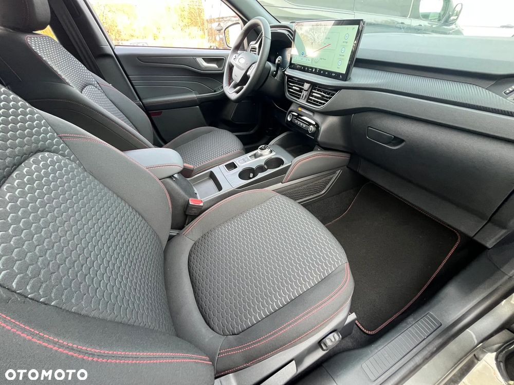 Ford Kuga 2.5 FHEV FWD ST-Line eCVT - 17