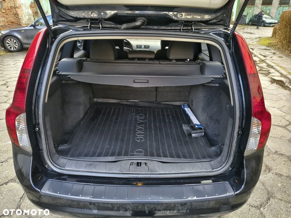 Volvo V50 2.0D DPF Momentum - 8