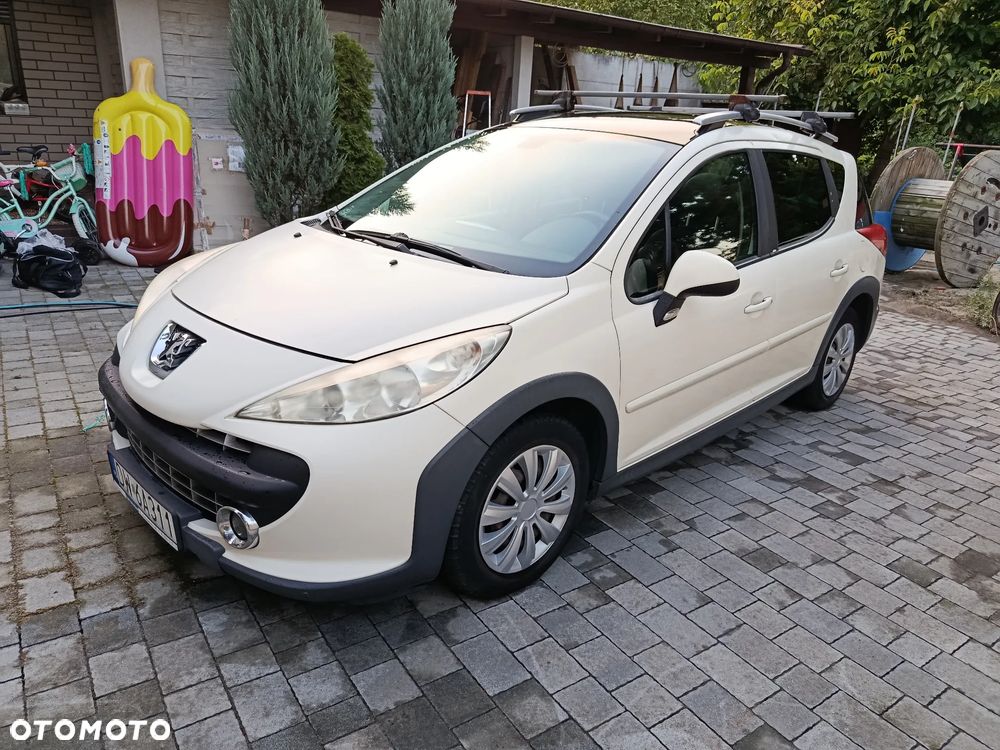 Peugeot 207 1.6 - 6