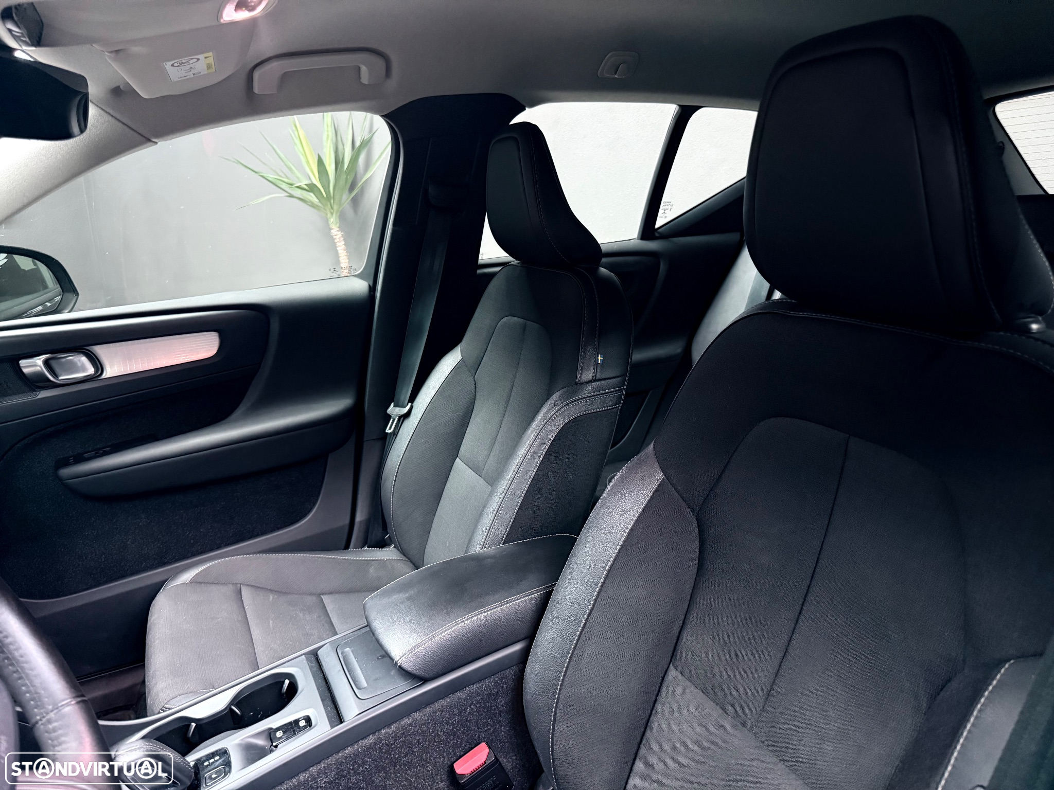 Volvo XC 40 2.0 D3 Inscription AWD Geartronic - 11