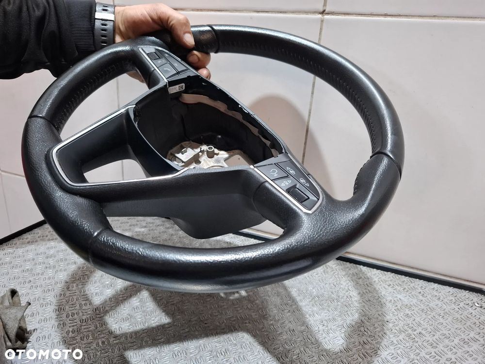 Kierownica Seat Leon III 2014 rok nr 5F0419091L skóra ładna - 6