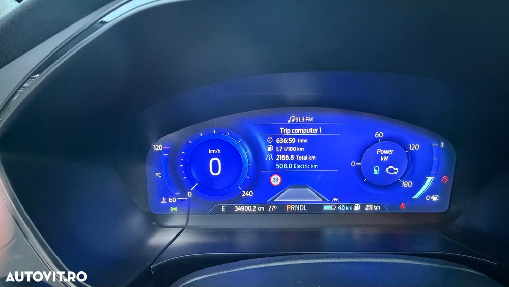 Ford Kuga - 27