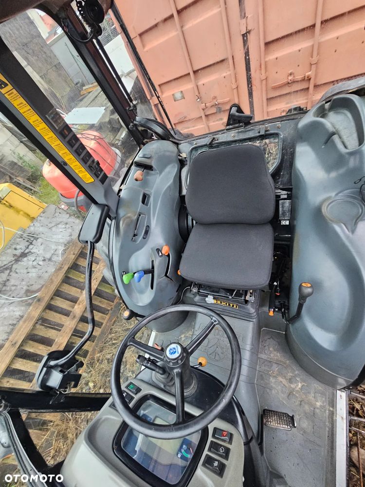 New Holland U2D6 ( w dokumentach) , model handlowy TN 85 FA - 27