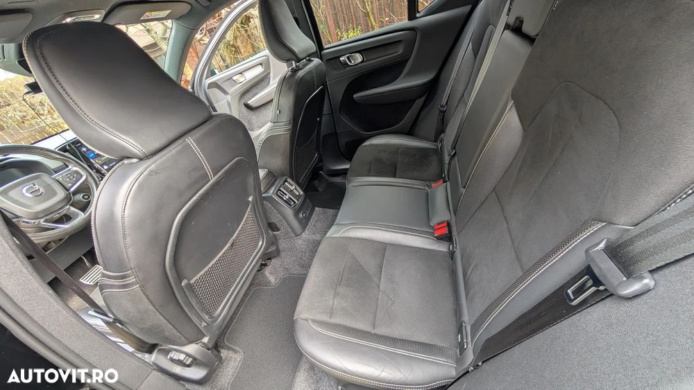 Volvo XC 40 Recharge T5 Twin Engine AT7 R-Design - 18