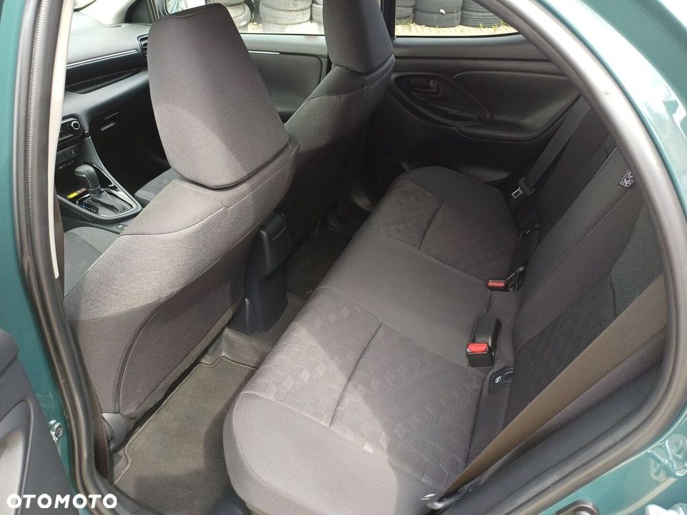 Toyota Yaris Hybrid 1.5 Style - 10