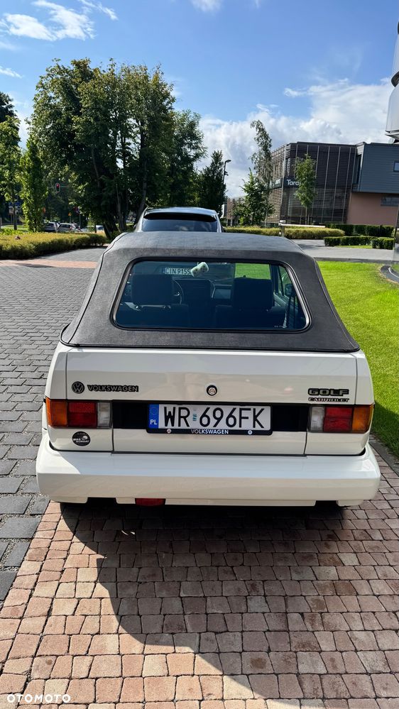 Volkswagen Golf - 8
