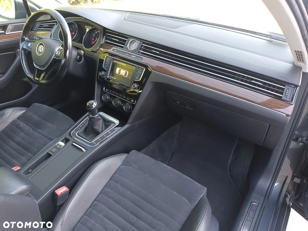 Volkswagen Passat 1.8 TSI BMT Highline - 15