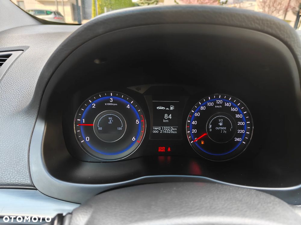 Hyundai i40 i40cw 1.7 CRDi Fifa World Cup Edition - 28