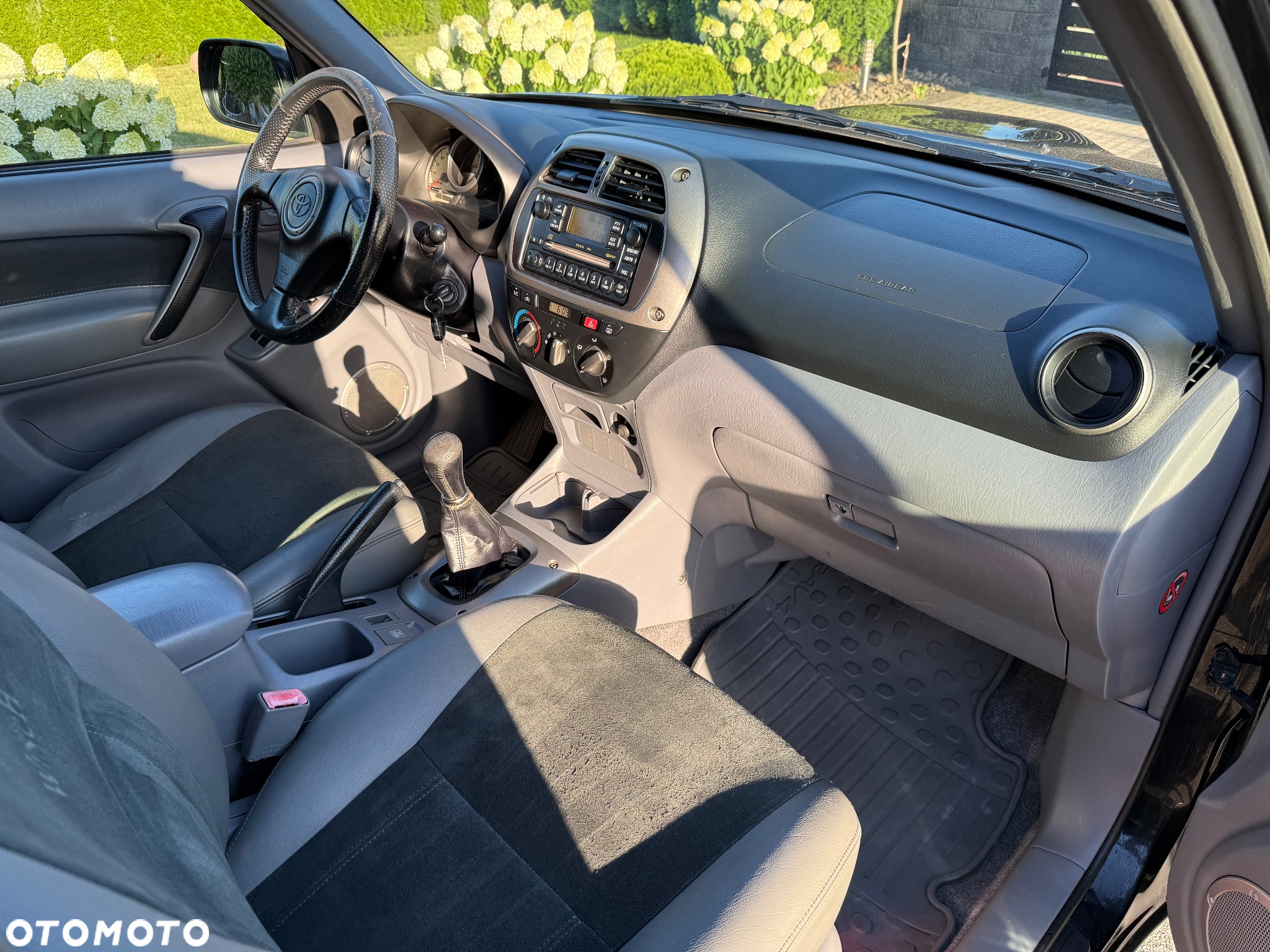 Toyota RAV4 2.0 D-4D 4x4 - 33