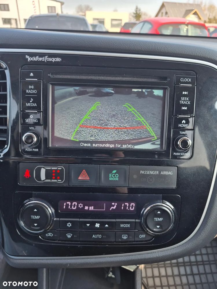 Mitsubishi Outlander 2.2 DID Intense - 29