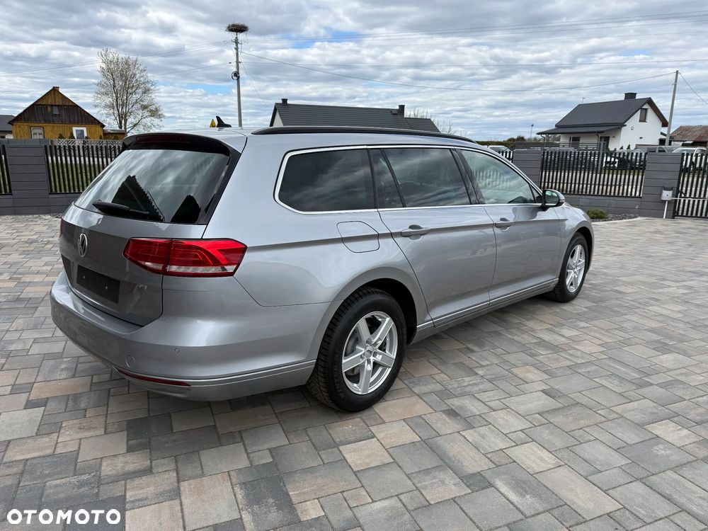 Volkswagen Passat 2.0 TDI (BlueMotion Technology) DSG Highline - 15