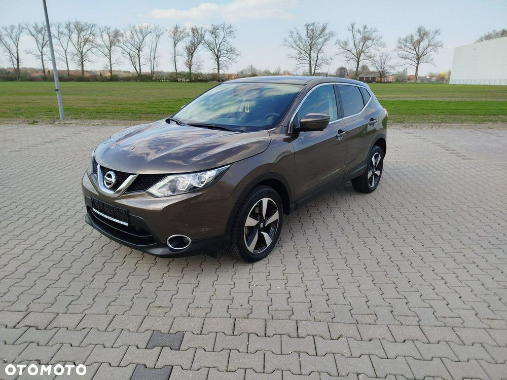 Nissan Qashqai 1.6 DIG-T 360 - 1